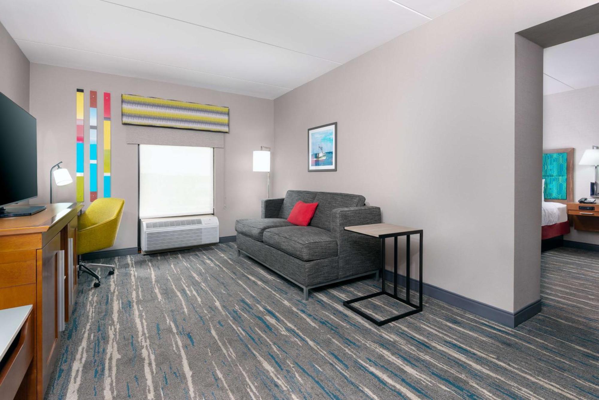 Hampton Inn Coventry-Warwick Area Экстерьер фото