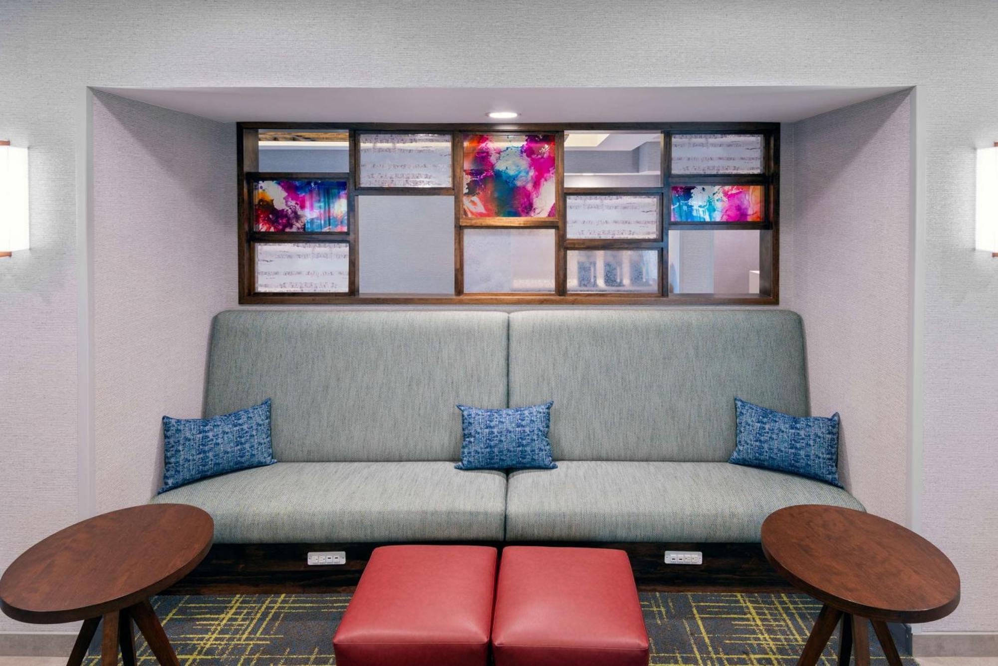 Hampton Inn Coventry-Warwick Area Экстерьер фото